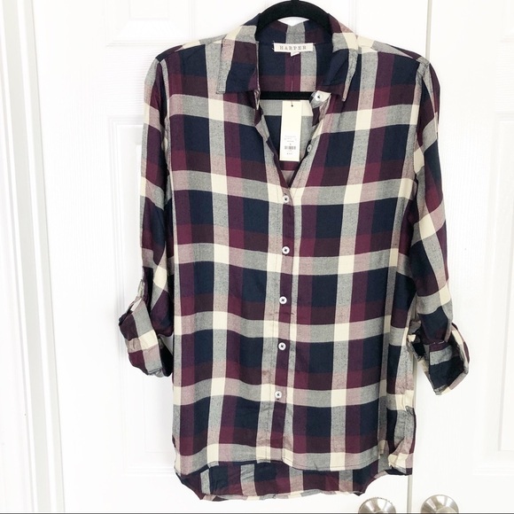 New Francesca’s Byrdie plaid button down top - Picture 2 of 8